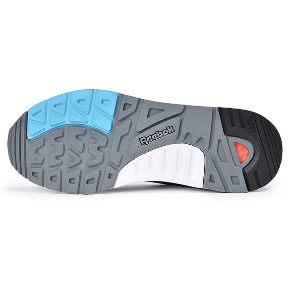Reebok Ventilator Adapt Black/White