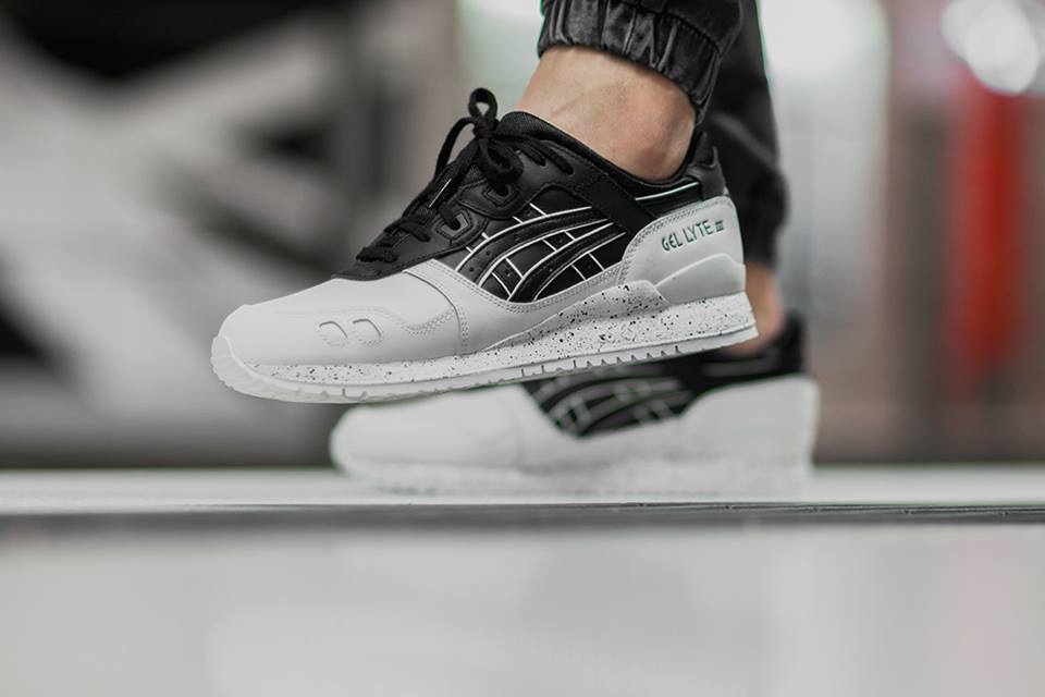 Gel lyte iii black and deals white