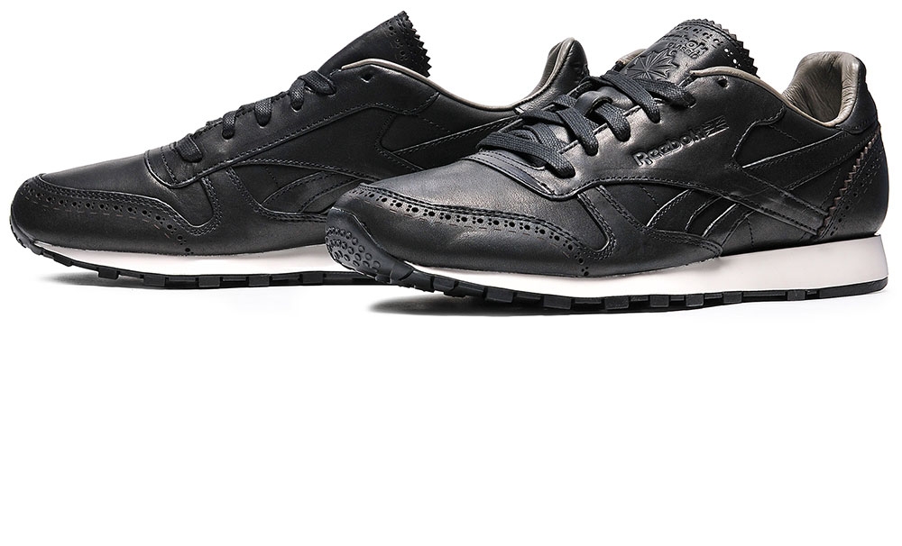 Classic Leather Lux Horween Black/White